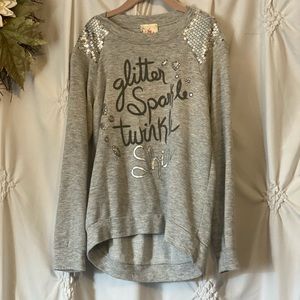 Grey long sleeve shirt
